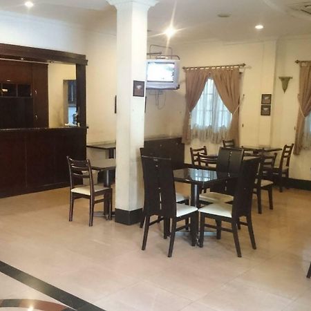Hotel Citi International Palang Merah Medan Bagian luar foto