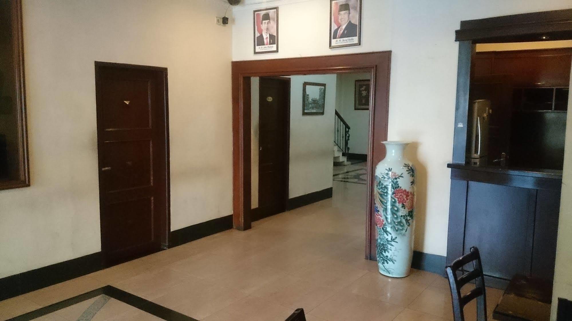 Hotel Citi International Palang Merah Medan Bagian luar foto